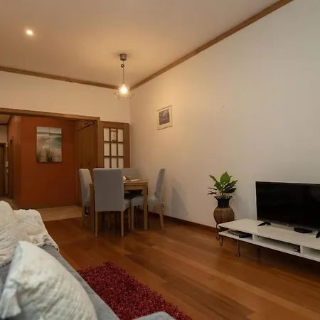 Monumental Miramar Apartment *