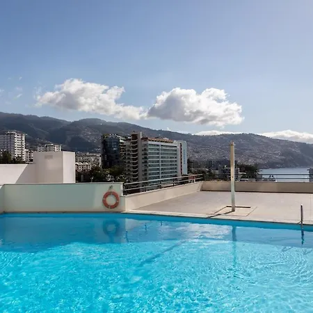 Monumental Miramar アパート フンシャル